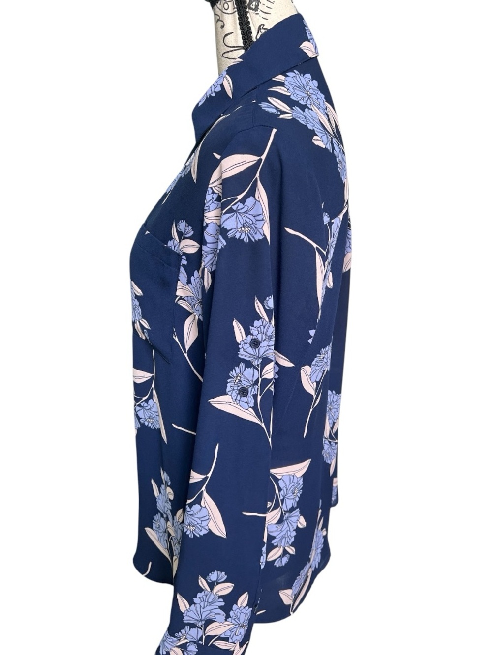 Express Navy Floral Button-Front Blouse with Light Pink and Lavender Print - Picture 3 of 6
